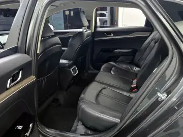 2022 Kia K5 с пробегом 34 818 км