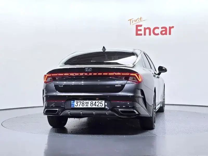 2021 Kia K5 с пробегом 31 205 км