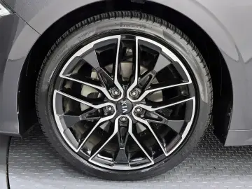 2021 Kia K5 с пробегом 31 205 км