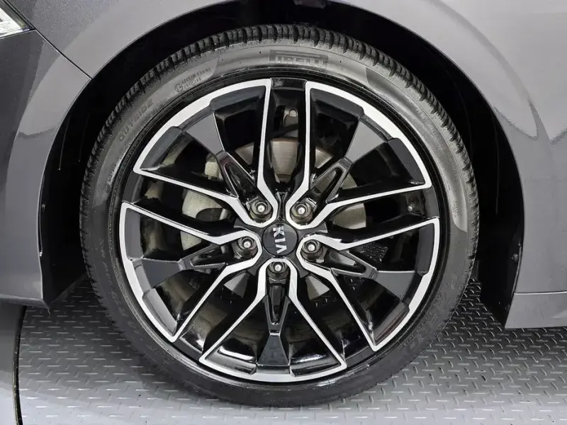 2021 Kia K5 с пробегом 31 205 км