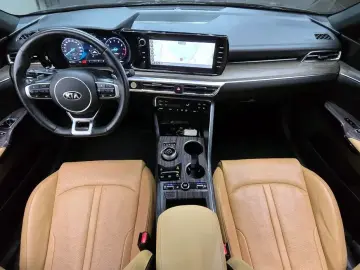 2021 Kia K5 с пробегом 31 205 км