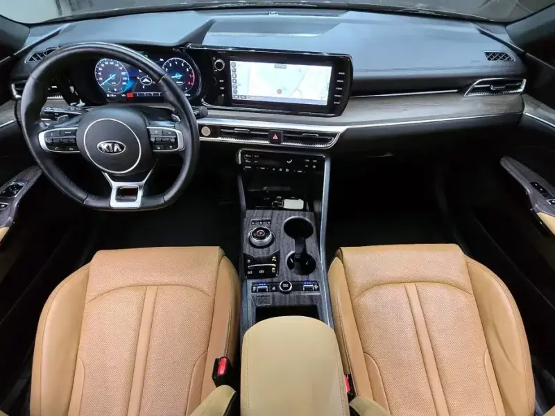2021 Kia K5 с пробегом 31 205 км