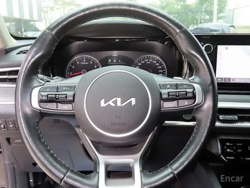 2022 Kia K5 с пробегом 55 864 км