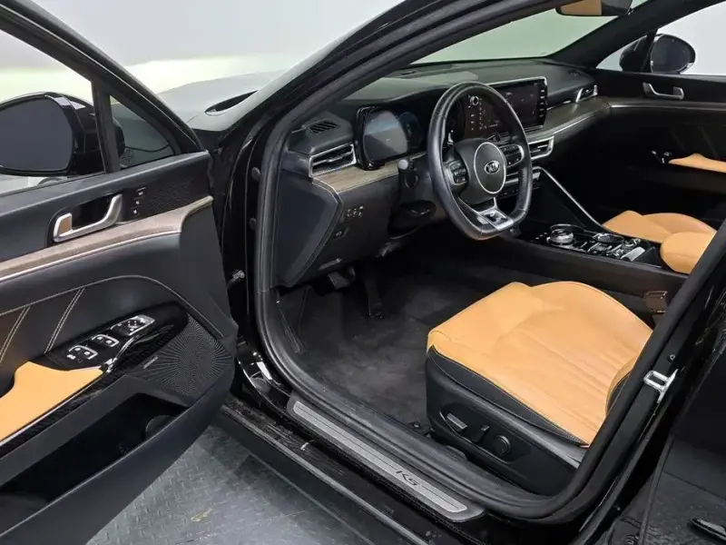 2021 Kia K5 с пробегом 38 579 км