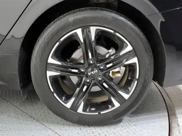2022 Kia K5 с пробегом 33 169 км