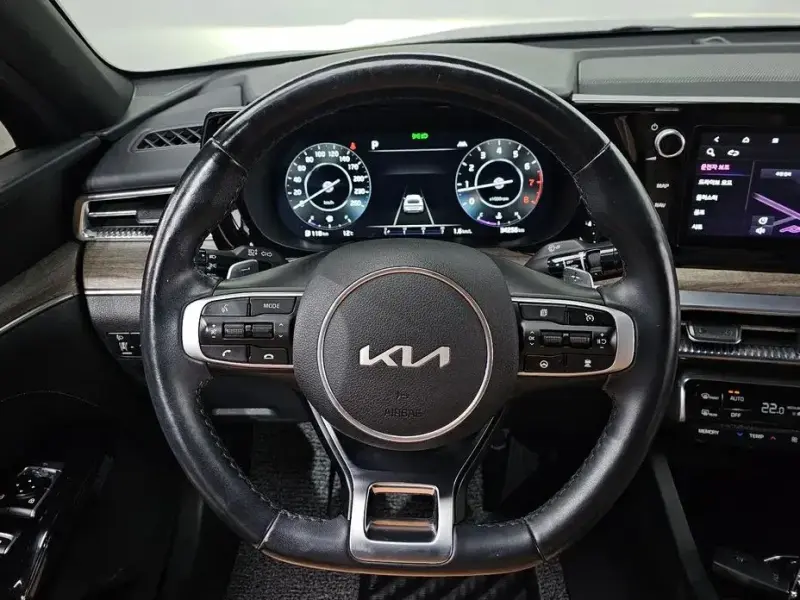 2021 Kia K5 с пробегом 34 256 км
