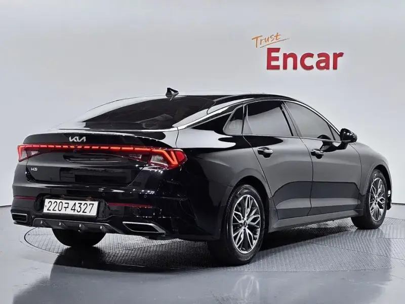 2022 Kia K5 с пробегом 35 606 км
