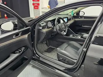 2022 Kia K5 с пробегом 35 606 км