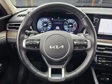 2022 Kia K5 с пробегом 35 606 км