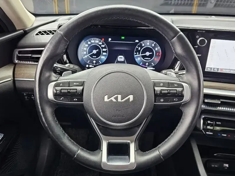 2022 Kia K5 с пробегом 35 606 км