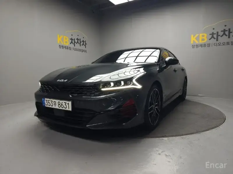2022 Kia K5 с пробегом 44 000 км