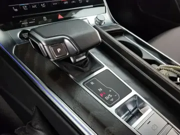 2023 Audi A6 с пробегом 17 433 км