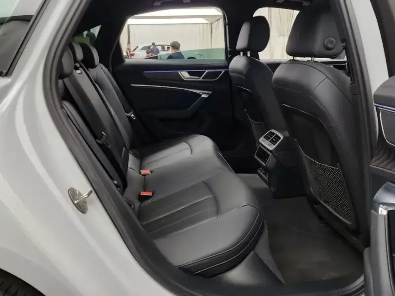 2023 Audi A6 с пробегом 17 433 км