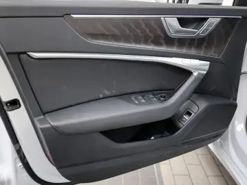 2023 Audi A6 с пробегом 17 433 км