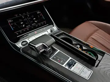 2021 Audi A6 с пробегом 147 460 км