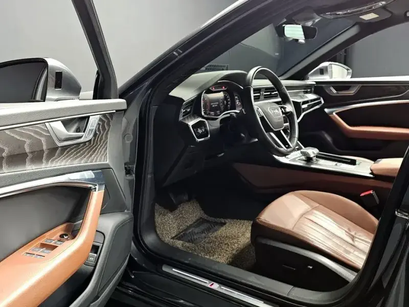 2021 Audi A6 с пробегом 147 460 км