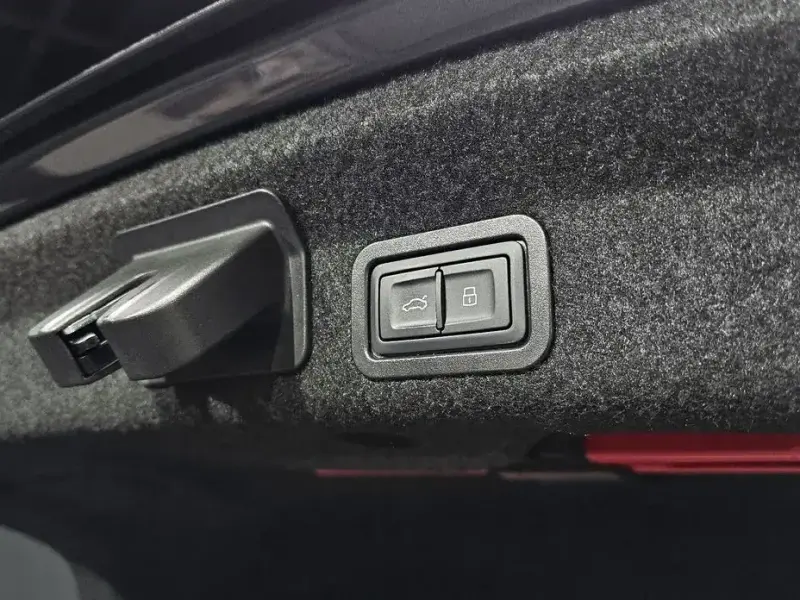 2021 Audi A6 с пробегом 147 460 км