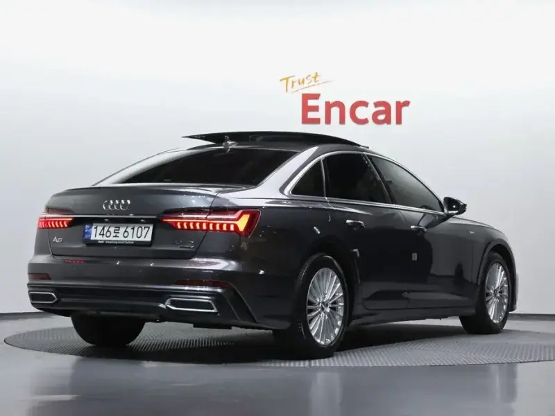 2021 Audi A6 с пробегом 105 067 км