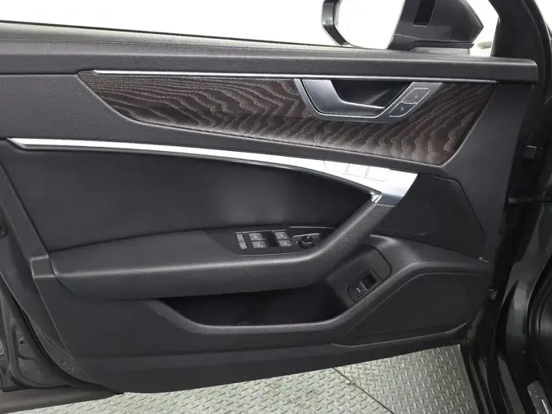 2021 Audi A6 с пробегом 105 067 км