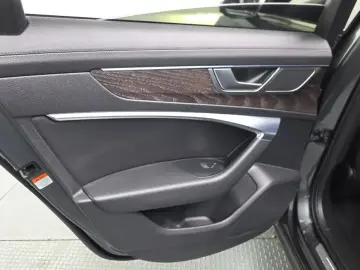 2021 Audi A6 с пробегом 105 067 км