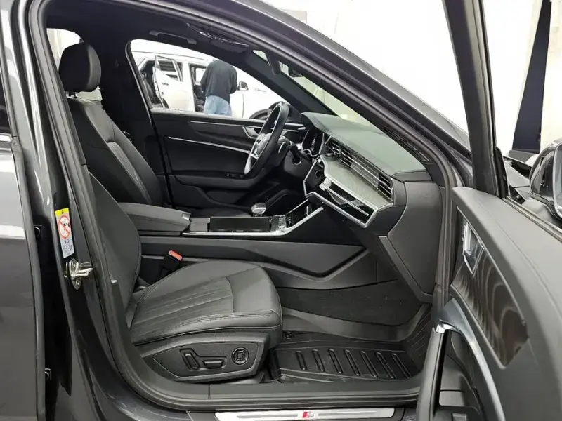 2022 Audi A6 с пробегом 56 850 км