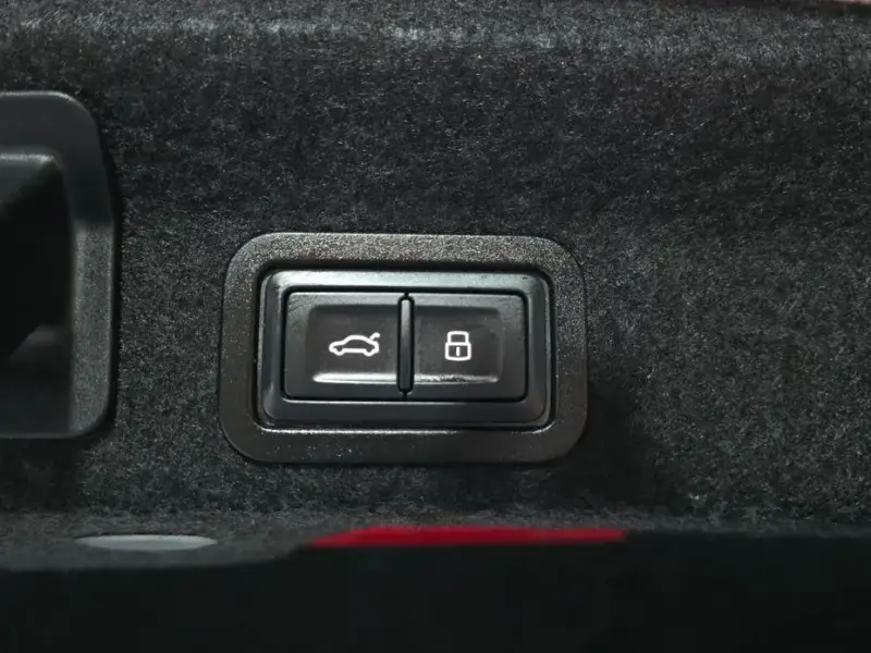 2023 Audi A6 с пробегом 73 965 км