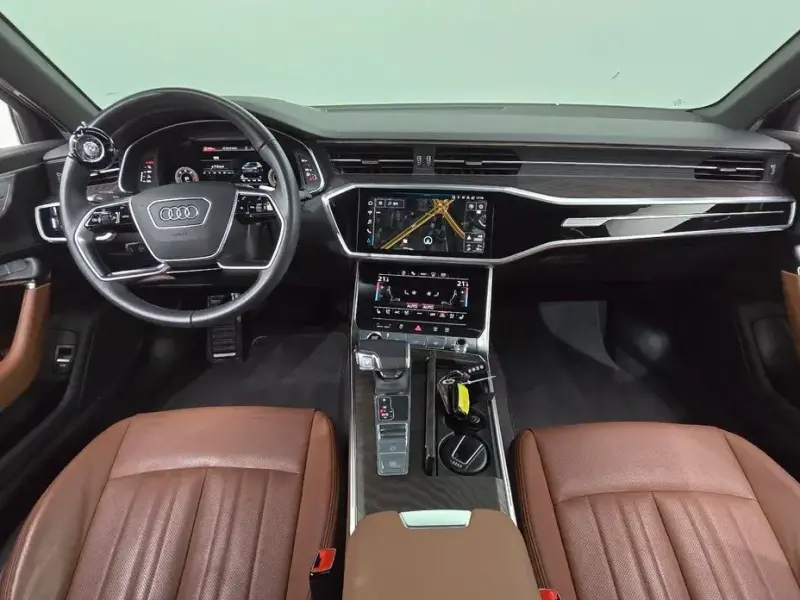 2022 Audi A6 с пробегом 83 276 км
