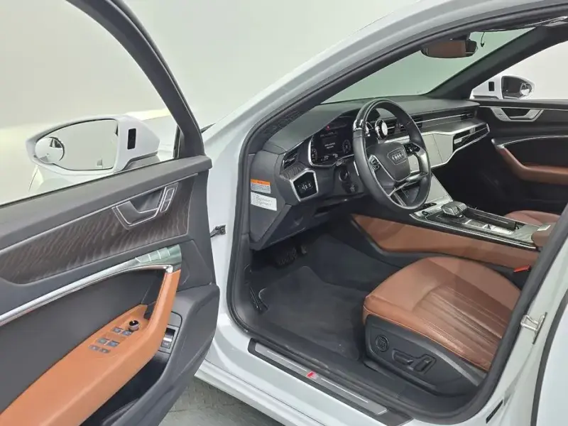2022 Audi A6 с пробегом 83 276 км