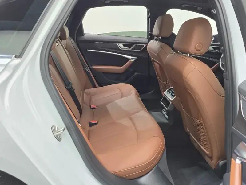 2022 Audi A6 с пробегом 83 276 км