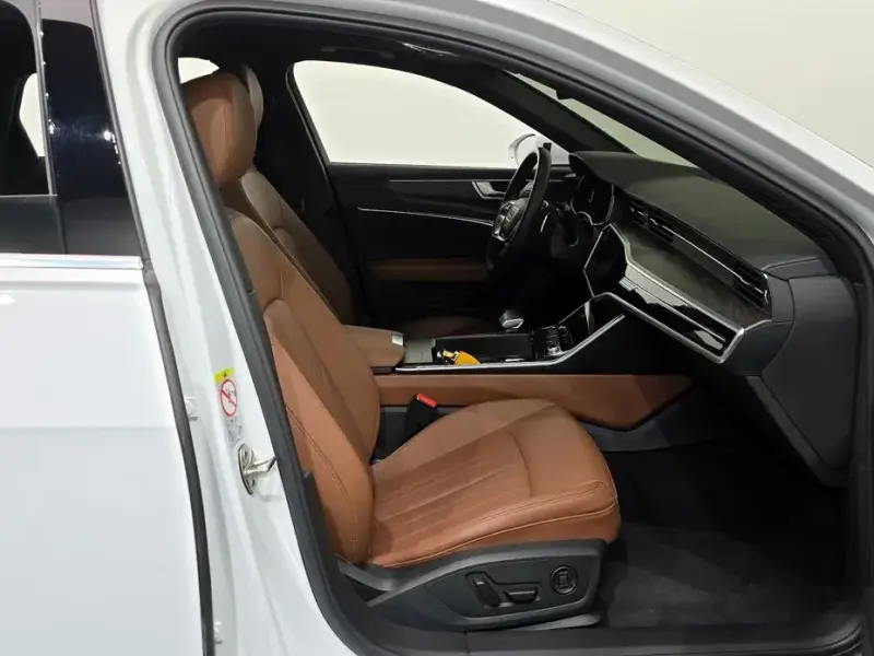 2023 Audi A6 с пробегом 41 946 км