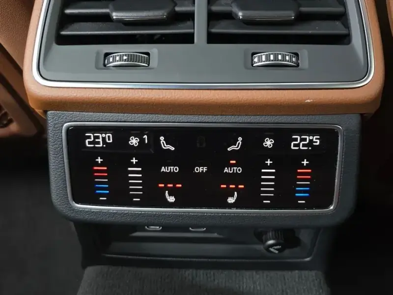 2022 Audi A6 с пробегом 83 276 км