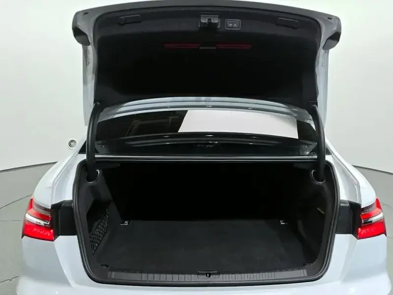 2023 Audi A6 с пробегом 41 946 км