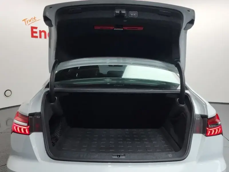 2021 Audi A6 с пробегом 59 635 км