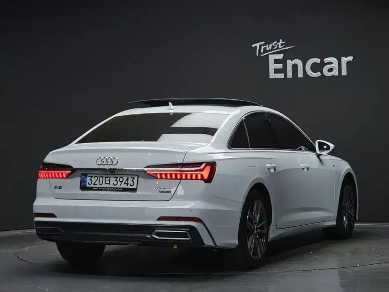 2022 Audi A6 с пробегом 30 703 км