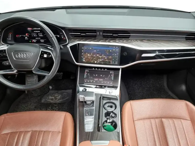 2022 Audi A6 с пробегом 30 703 км