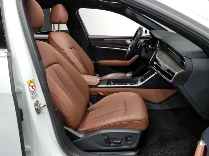 2022 Audi A6 с пробегом 30 703 км