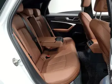 2022 Audi A6 с пробегом 30 703 км