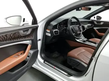 2022 Audi A6 с пробегом 30 703 км