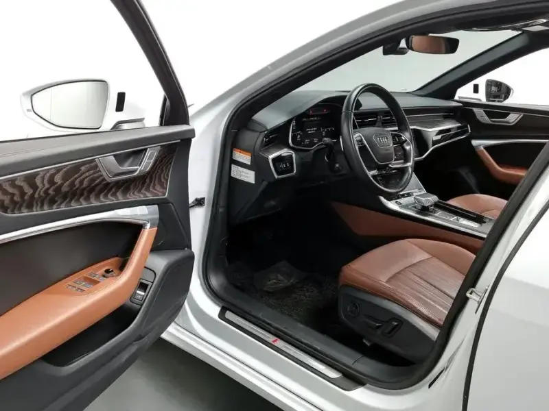 2022 Audi A6 с пробегом 30 703 км