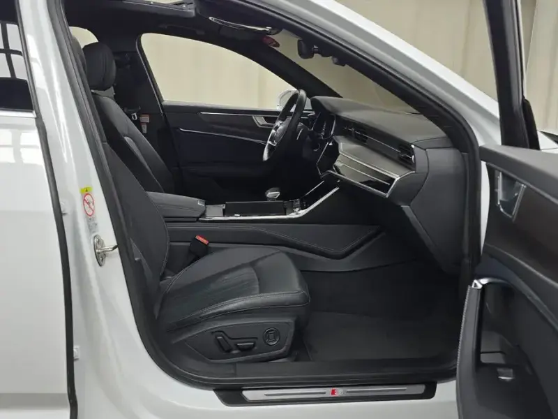 2023 Audi A6 с пробегом 75 304 км