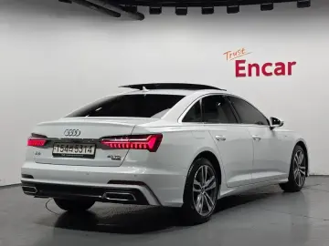 2022 Audi A6 с пробегом 15 063 км