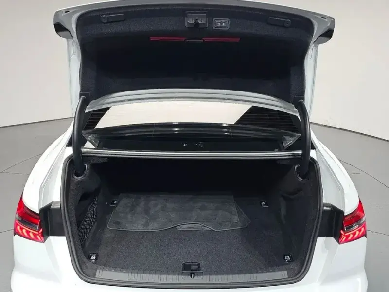 2021 Audi A6 с пробегом 95 479 км