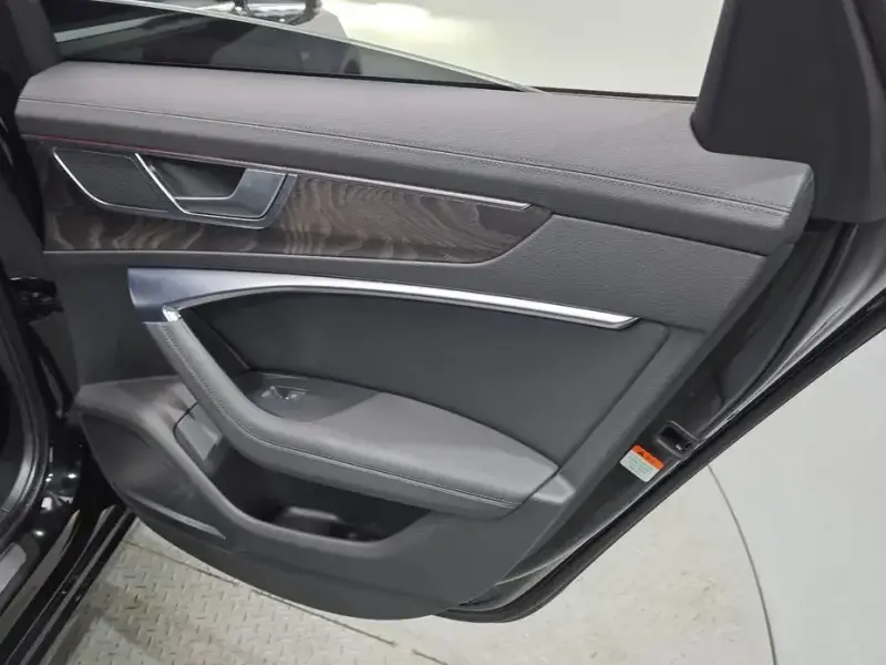 2021 Audi A6 с пробегом 103 894 км