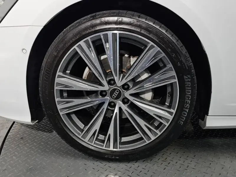 2023 Audi A6 с пробегом 31 296 км