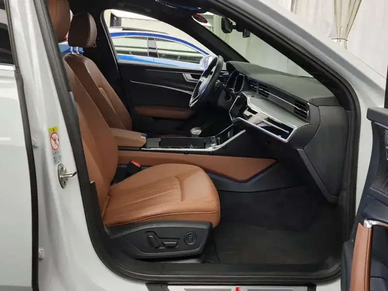 2021 Audi A6 с пробегом 64 359 км