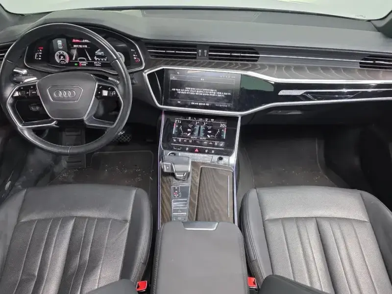 2022 Audi A6 с пробегом 141 375 км