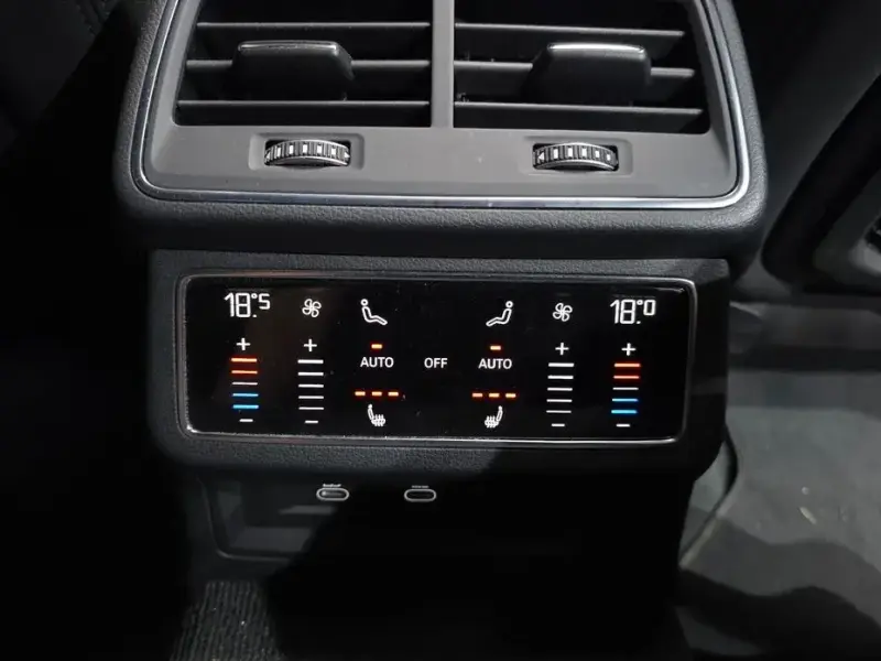 2022 Audi A6 с пробегом 141 375 км