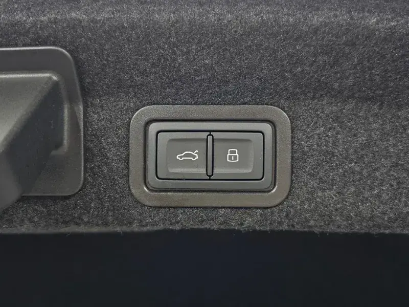 2023 Audi A6 с пробегом 38 770 км