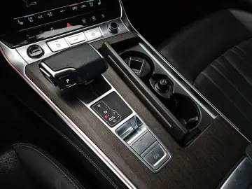 2022 Audi A6 с пробегом 44 406 км