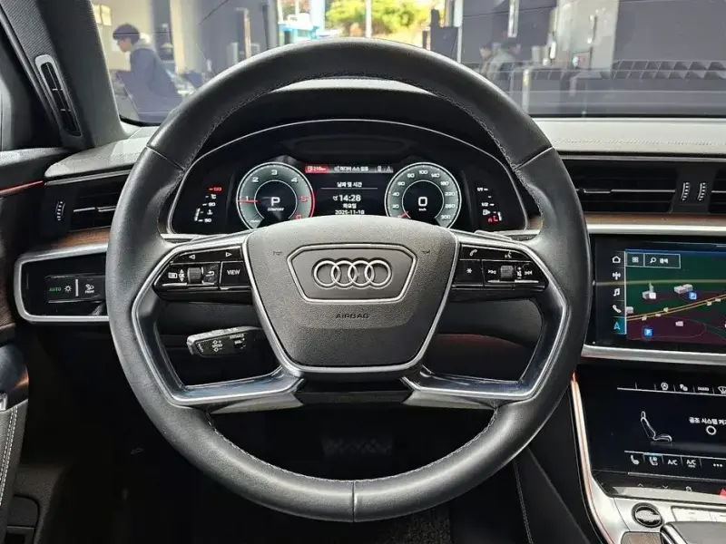 2022 Audi A6 с пробегом 44 406 км